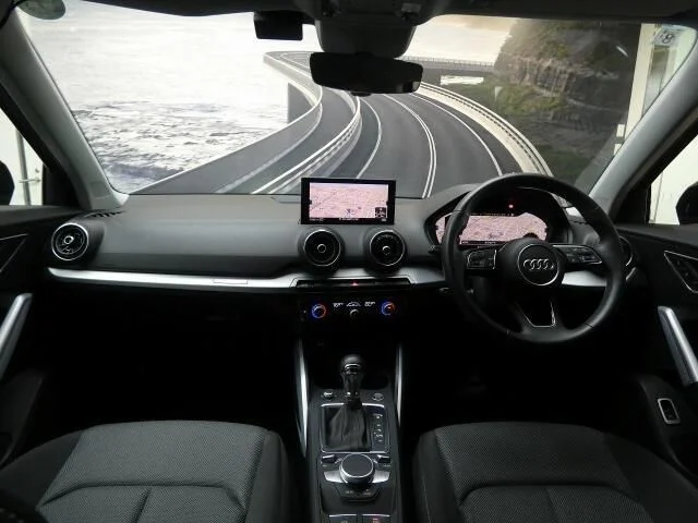 Audi AUDI Q2 35　TDI　スポーツ photo 2