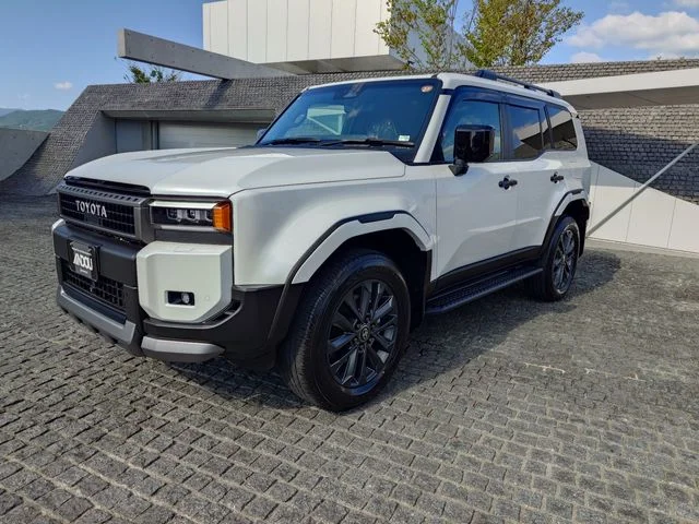 Toyota LANDCRUISER 250 ZX photo 2