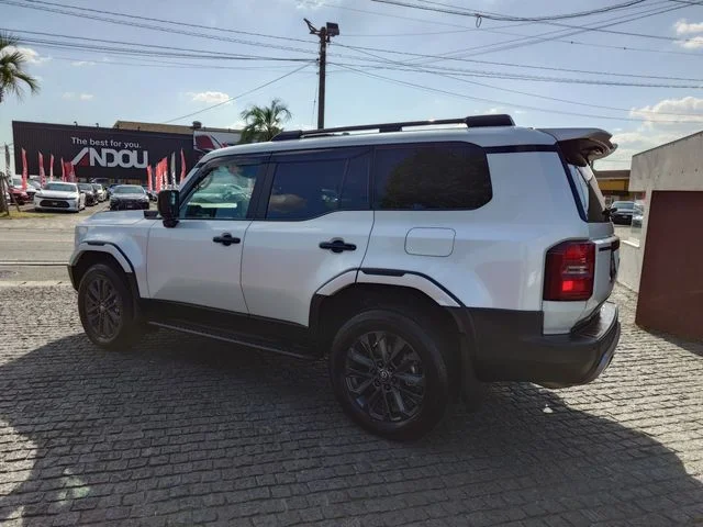 Toyota LANDCRUISER 250 ZX photo 4