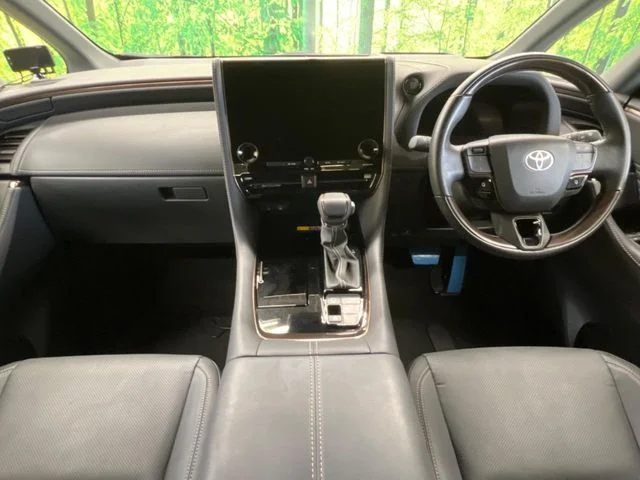 Toyota ALPHARD Z photo 2
