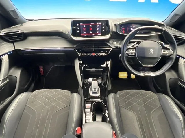 Peugeot PEUGEOT 2008 GT photo 2