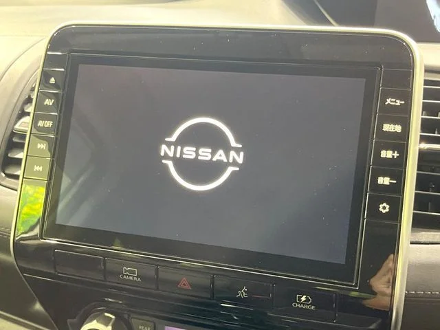 Nissan SERENA WG e−POWER　ハイウェイスター　V photo 3