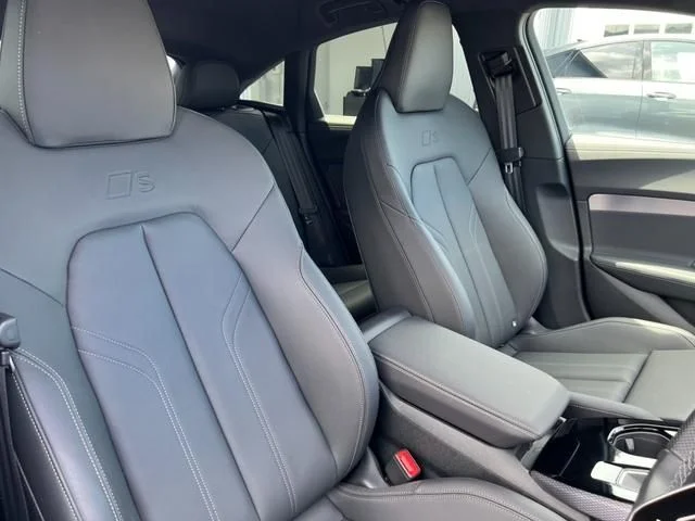 Audi AUDI A5 Sedan TFSI　Sライン photo 4