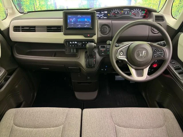 Honda N BOX L photo 2