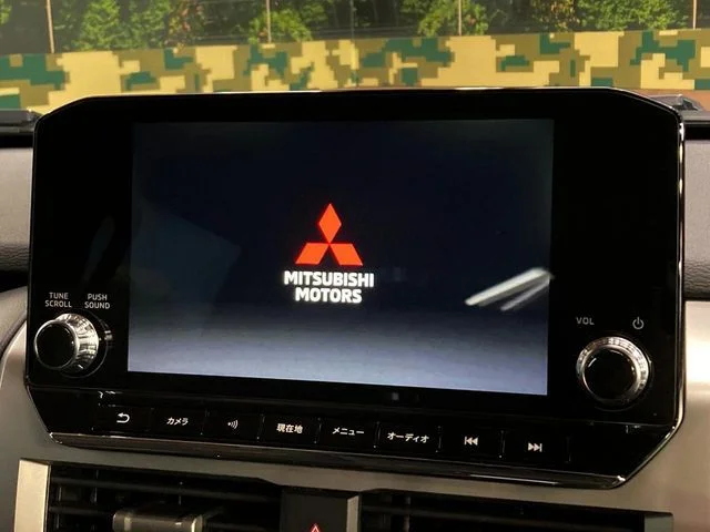 Mitsubishi TRITON GLS photo 3
