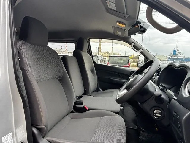 Nissan CARAVANvan 1.25t 2WD DX　低床　ロング photo 4