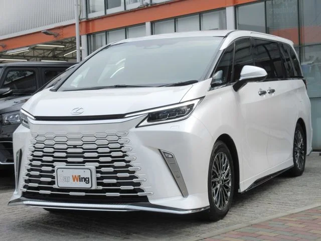Toyota ﾚｸｻｽ LM500h エグゼクティブ 2024