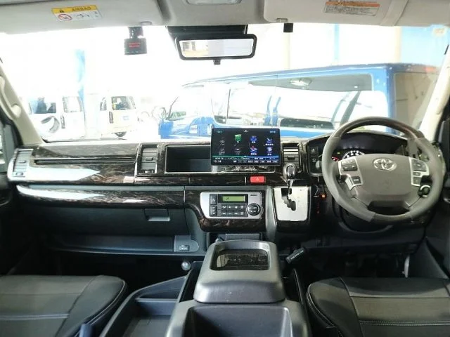 Toyota HIACE wagon ワイド　GL　ロング　ミドルルーフ photo 4