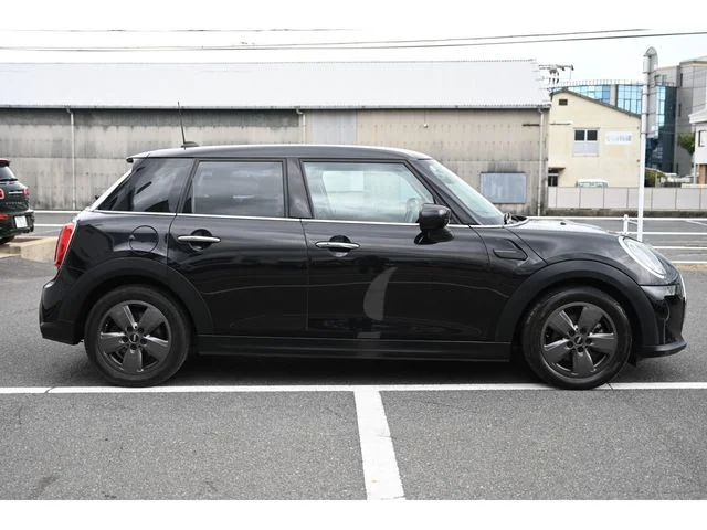 Bmw MINI COOPER 5DOOR ベースグレード photo 3