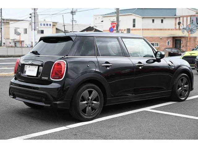 Bmw MINI COOPER 5DOOR ベースグレード photo 4