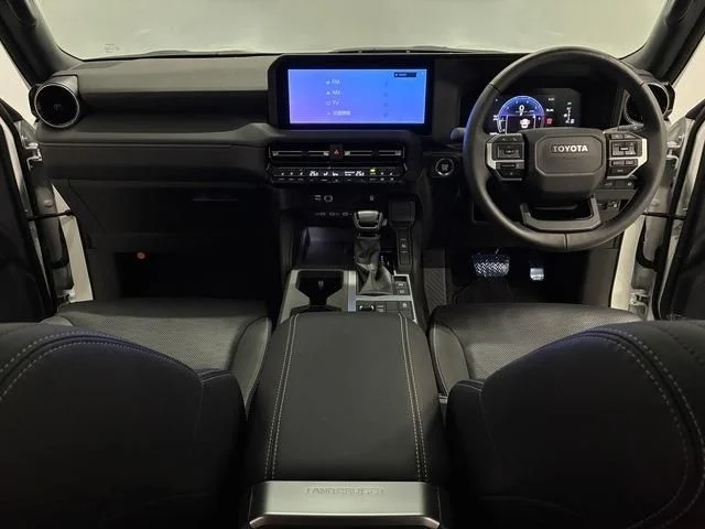 Toyota LANDCRUISER 250 VX photo 3