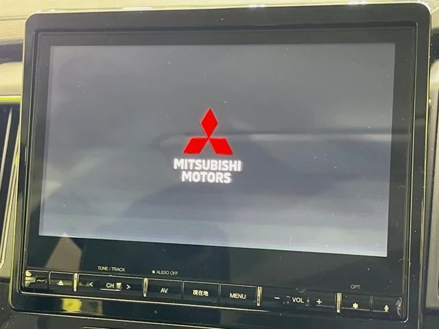 Mitsubishi DELICA D:5 4WD P photo 3
