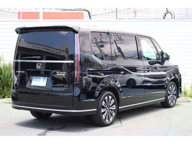 Honda STEPWAGON SPADA プレミアムライン photo 3