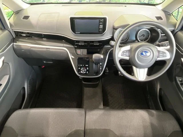 Subaru STELLA Custom R photo 2
