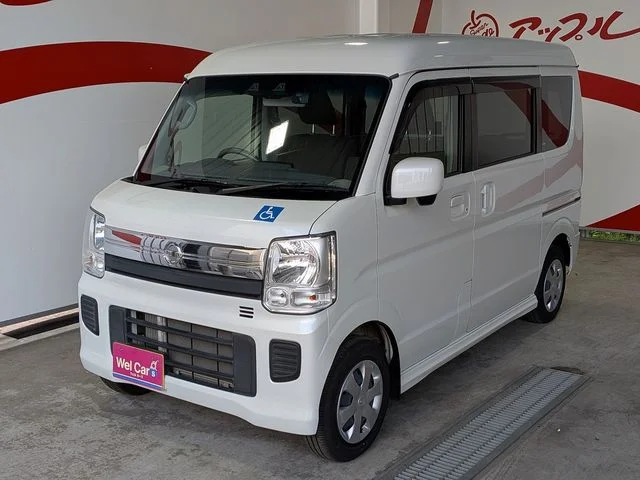 Nissan NV100 CLIPPER RIO 4WD チェアキャブ車いす移動車　4WD photo 2
