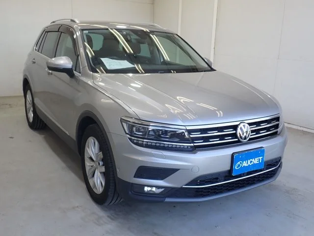 Volkswagen VOLKSWAGEN TIGUAN TSI　ハイライン photo 4