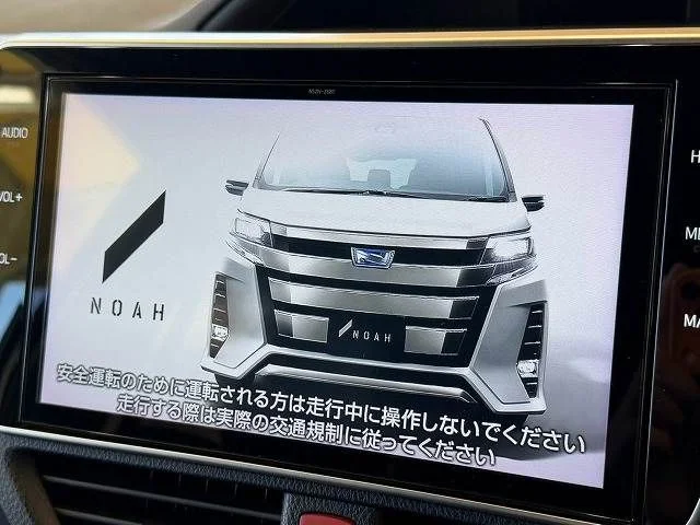 Toyota NOAH Si　GR　スポーツ photo 3