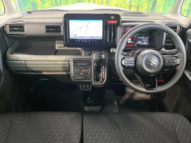 Suzuki Spacia GEAR ハイブリッドXZ　ターボ photo 2