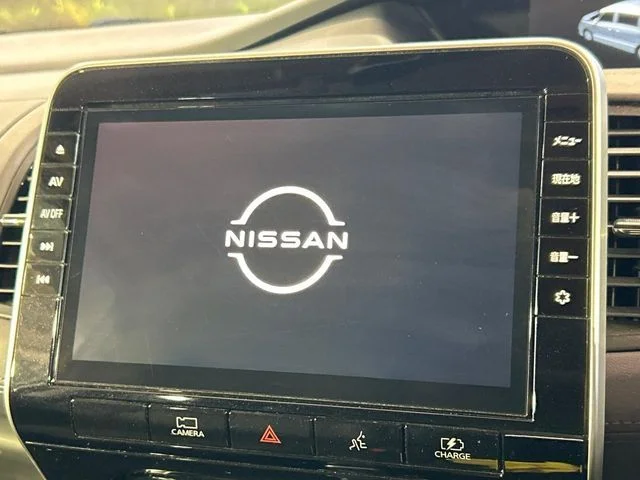 Nissan SERENA WG e−POWER　ハイウェイスター　V photo 3