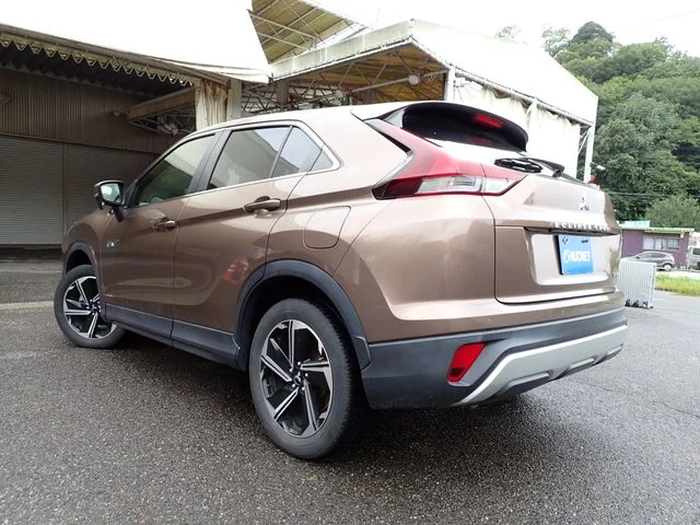 Mitsubishi ECLIPSE CROSS PHEV G photo 3