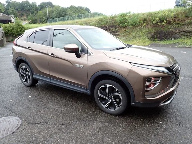 Mitsubishi ECLIPSE CROSS PHEV G photo 4
