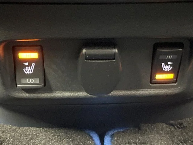 Nissan SERENA WG e−POWER　ハイウェイスター　V photo 4