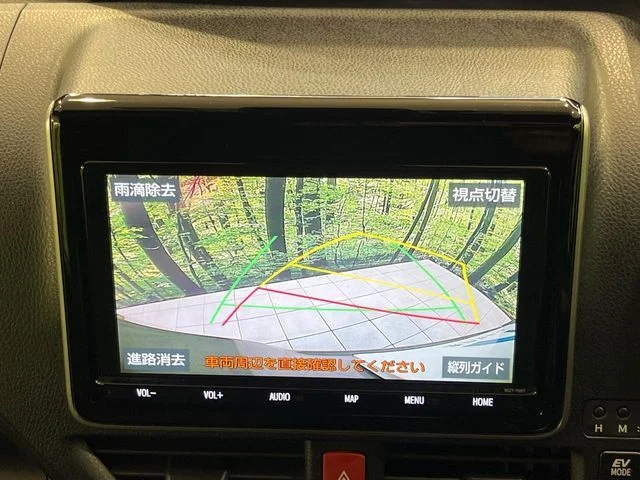 Toyota NOAH HYBRID G photo 4