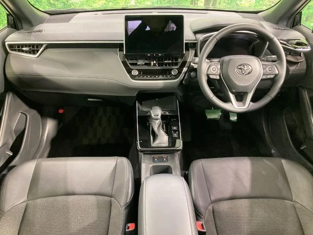 Toyota COROLLA CROSS HYBRID Z photo 2