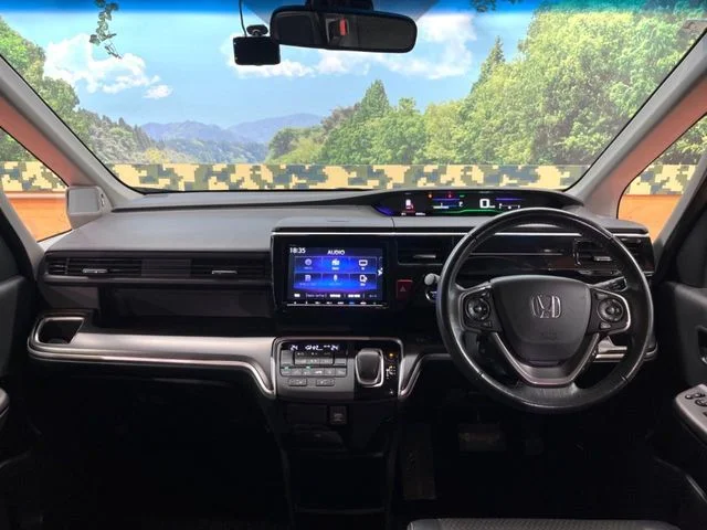 Honda STEPWAGON SPADA HYBRID G・EX　ホンダセンシング photo 2