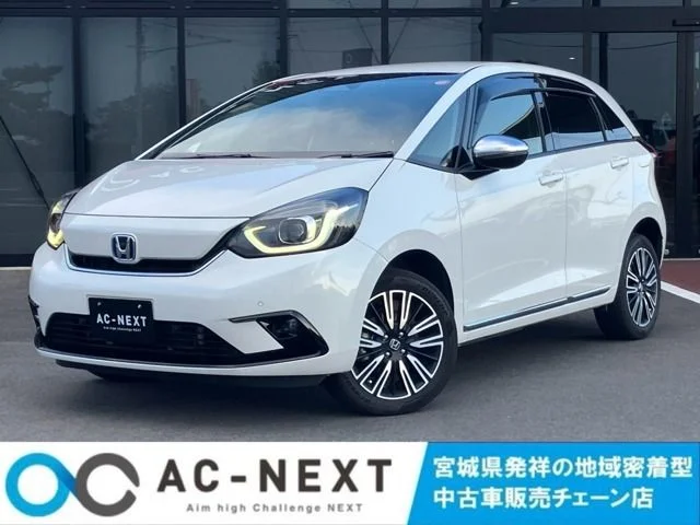 Honda FIT e:HEV 4WD リュクス 2020