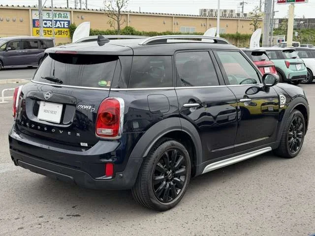 Bmw BMW MINI COOPER D CROSSOVER ベースグレード photo 4