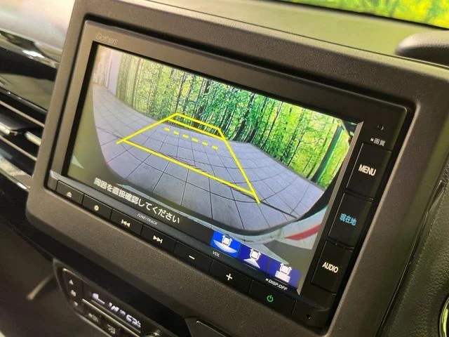 Honda N BOX CUSTOM L photo 4
