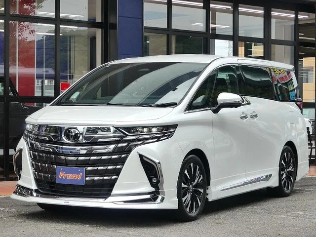 Toyota ALPHARD hybrid エグゼクティブラウンジ 2025