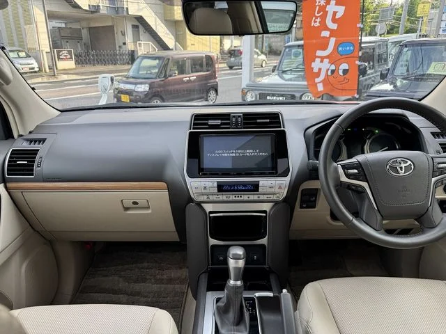Toyota LANDCRUISER PRADO TX　Lパッケージ photo 3