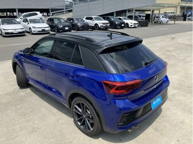 Volkswagen VOLKSWAGEN T-Roc R　ブラックスタイル　パフォーマンス photo 3