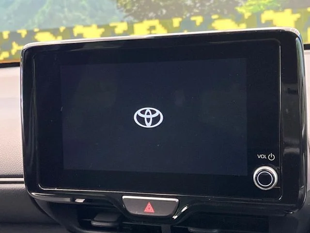 Toyota YARIS CROSS HYBRID Z photo 3