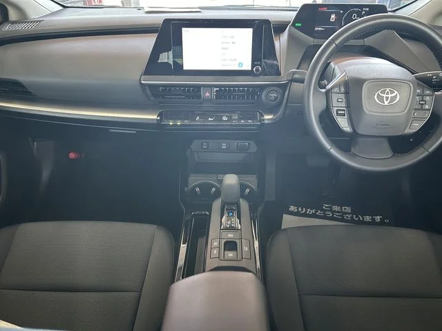 Toyota PRIUS X photo 2