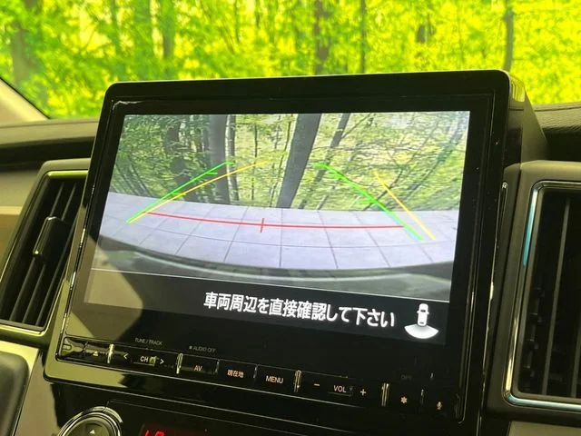 Mitsubishi DELICA D:5 4WD P photo 4