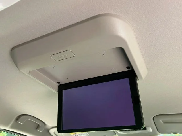 Nissan SERENA WG e−POWER　ハイウェイスター　V photo 3