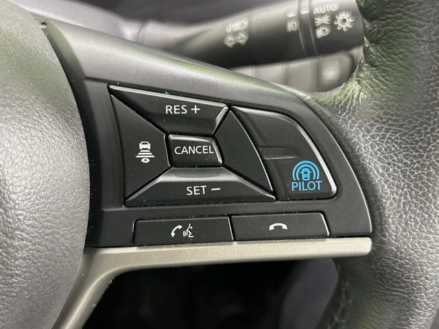 Nissan SERENA WG e−POWER　ハイウェイスター　V photo 4