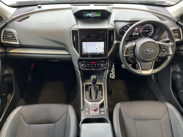 Subaru FORESTER アドバンス photo 2