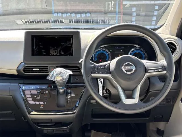 Nissan DAYZ X photo 2