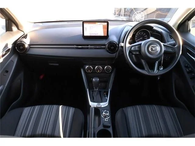Mazda MAZDA2 15C photo 2