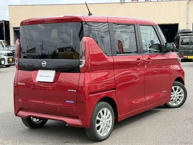 Nissan ROOX 4WD X photo 2