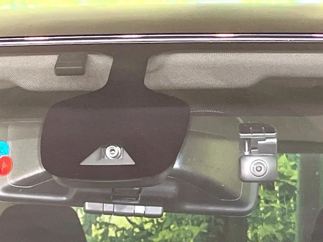 Nissan SERENA WG e−POWER　ハイウェイスター　V photo 3