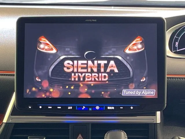 Toyota SIENTA HYBRID ファンベース　G　クエロ photo 4
