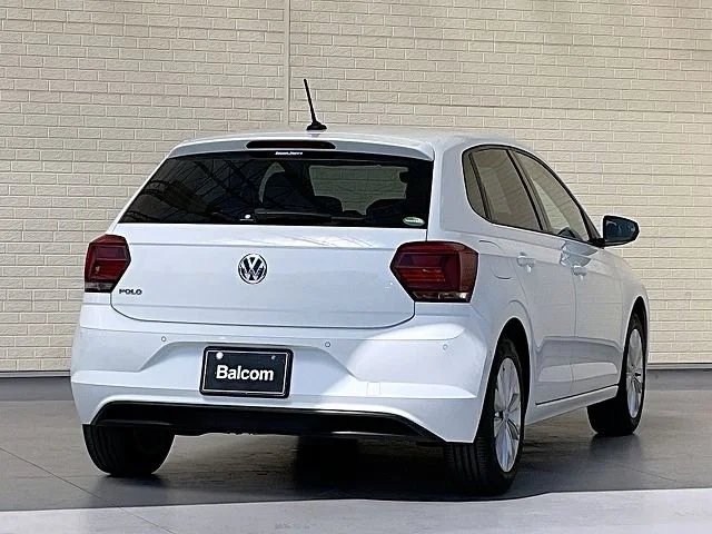Volkswagen VOLKSWAGEN POLO TSI　ハイライン photo 2