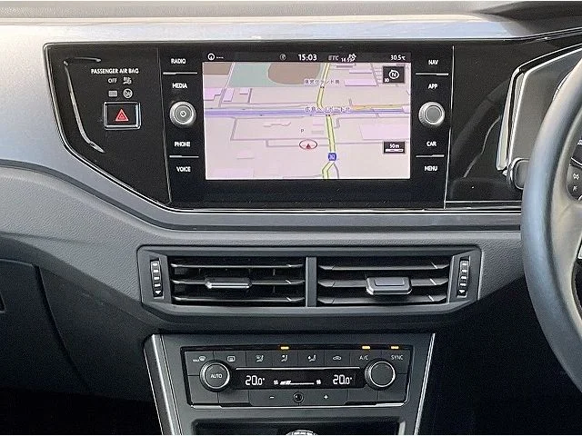 Volkswagen VOLKSWAGEN POLO TSI　ハイライン photo 4