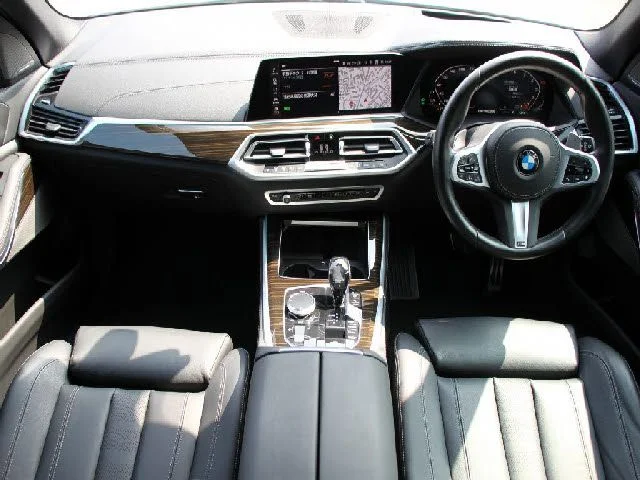 Bmw BMW X5 M50i　エアサス photo 2