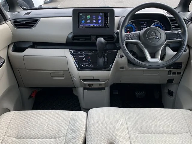 Mitsubishi eK SPACE 4WD G photo 2
